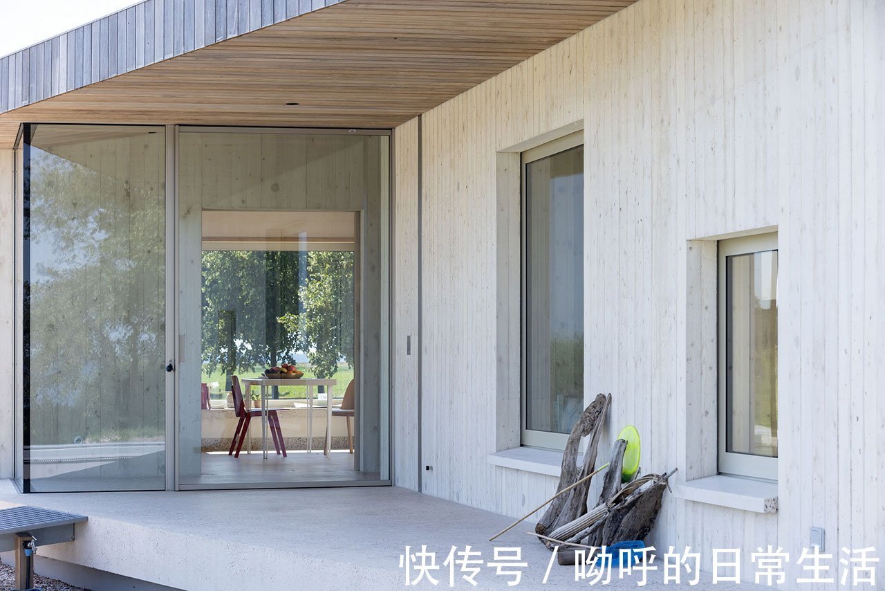 混凝土|2021年BNA最佳建筑奖：德科特·范·沙伊克设计极简主义住宅