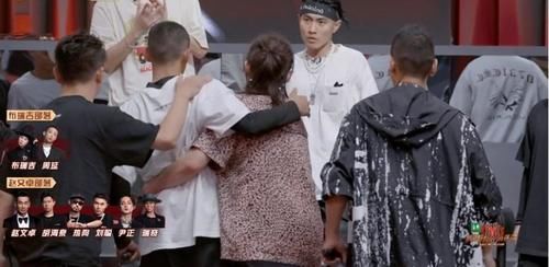 赵文卓|黄贯中邀请瑞奇加入部落却被当面拒绝，瑞奇直言：我想跳出舒适圈