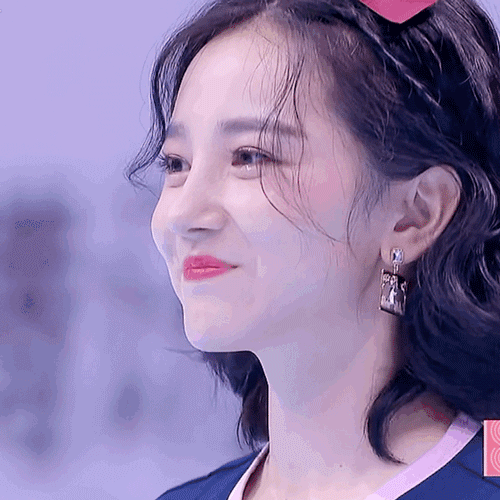 别再披头散发了！这20款发型才够美够清凉，还显脸小