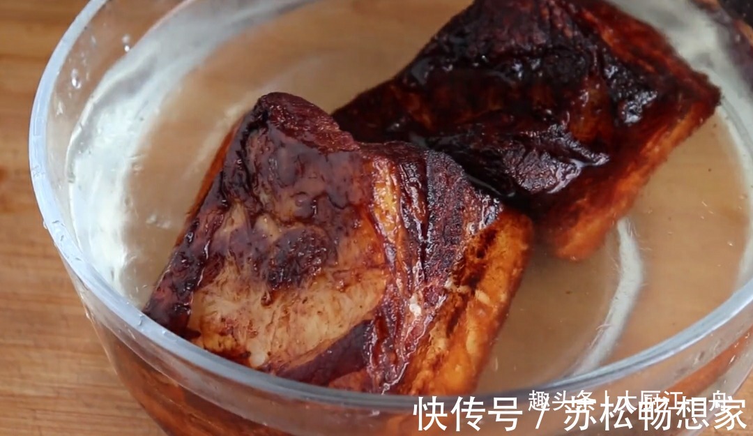 肉片|难怪饭店的扣肉那么好吃原来做法有诀窍，学会给家人露一手吧