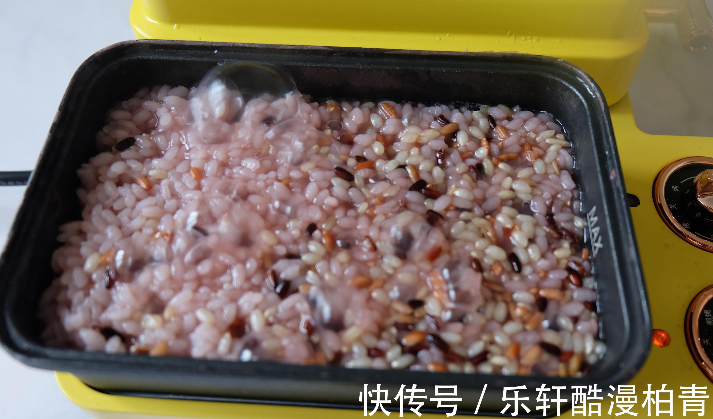饭菜|早餐机的新用处，能焖饭还能煎鸡排，简单省事方便，真实用