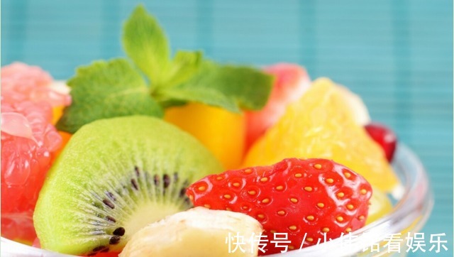 皮肤|吃水果能抗衰老?皮肤科医生:2种食物也可多吃,或可消除皱纹