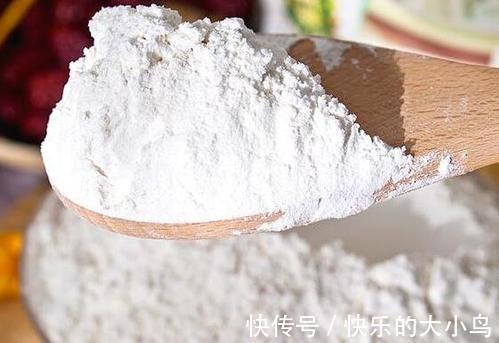 磨坊|夏天面粉里容易生虫，磨坊老板教我这样做，面粉放一年都不结块