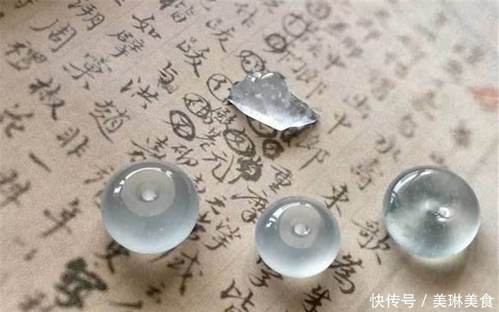 茅台酒|茅台酒瓶里为什么会有两颗玻璃珠?作用其实很多,网友:咋不早说