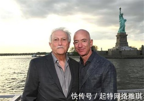 亚马逊|世上最糊涂的父亲，在底层挣扎大半辈子，死前才知儿子是世界首富