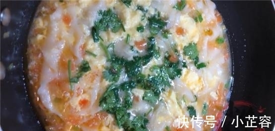 饺子|饺子皮别只会包饺子了，教你懒人早餐，几分钟做好一家人早餐