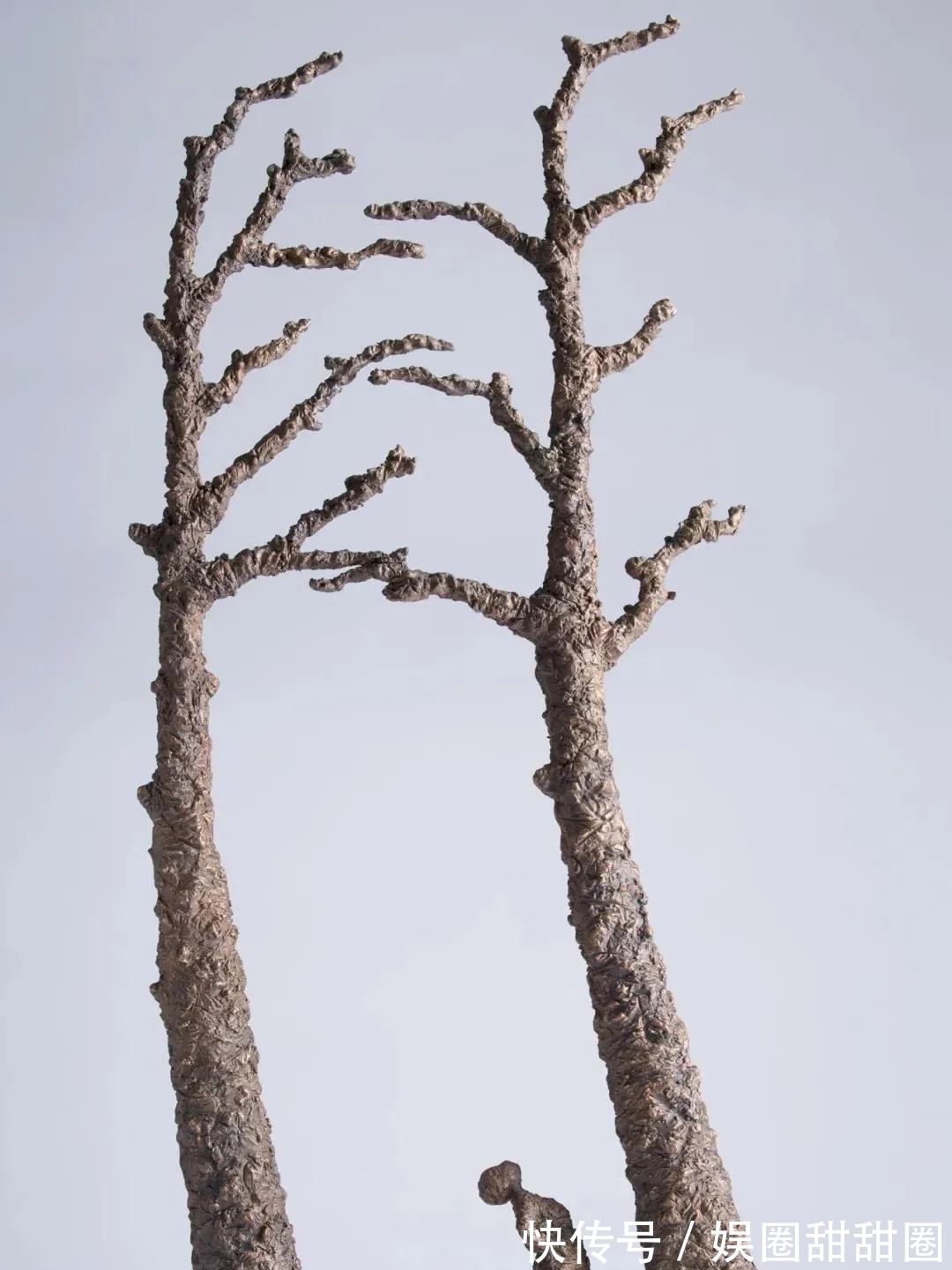 Quinn!Bob Quinn 和他的表现主义雕塑