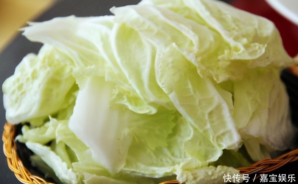 做白菜炖粉条,学会三招,白菜好吃粉条筋道,学不会可惜了