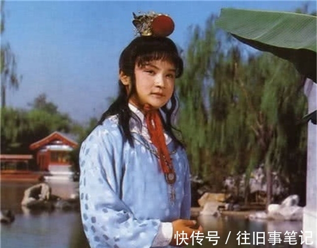 宝玉!红楼梦:难怪元春会被封妃,看贾宝玉与北静王暗中做了什么好事?