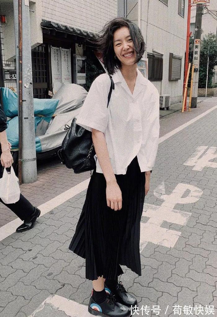 时髦 小白鞋该被“淘汰”了!现在流行穿牛津鞋,时髦高级,这么搭真美