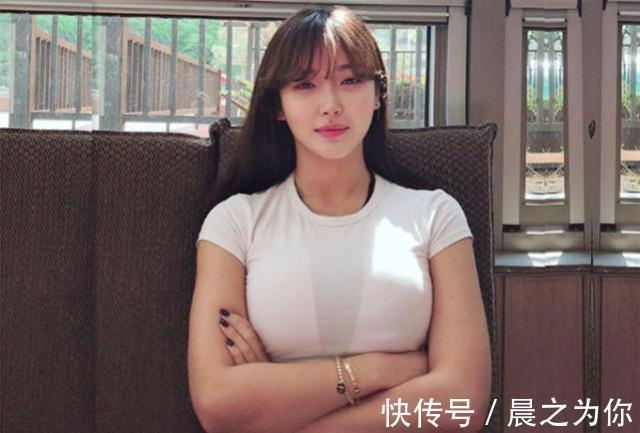 网红|90后越南健身女网红，酷爱深蹲，粗腿抢镜，网友纷纷竖起大拇指