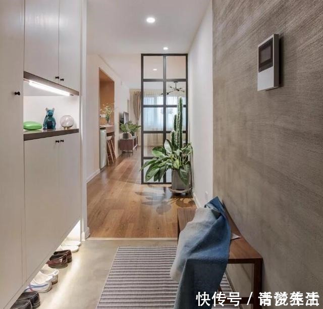 鞋柜|新家的玄关鞋柜这样定制，超实用又大气，朋友入门看后都表示羡慕！