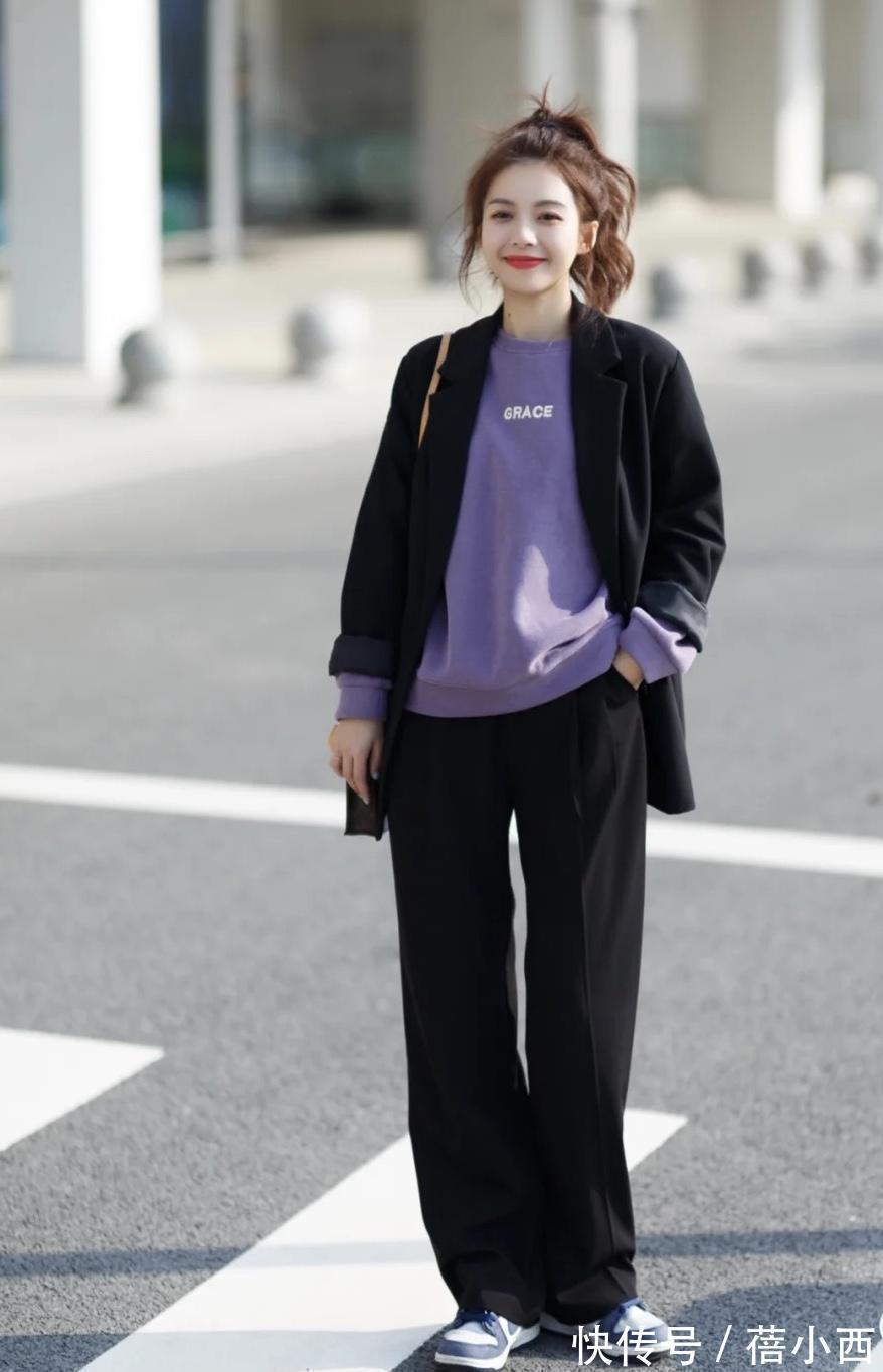 连衣裙|“连衣裙”该让位了,今秋流行休闲风穿搭,不仅舒适遮肉还很减龄