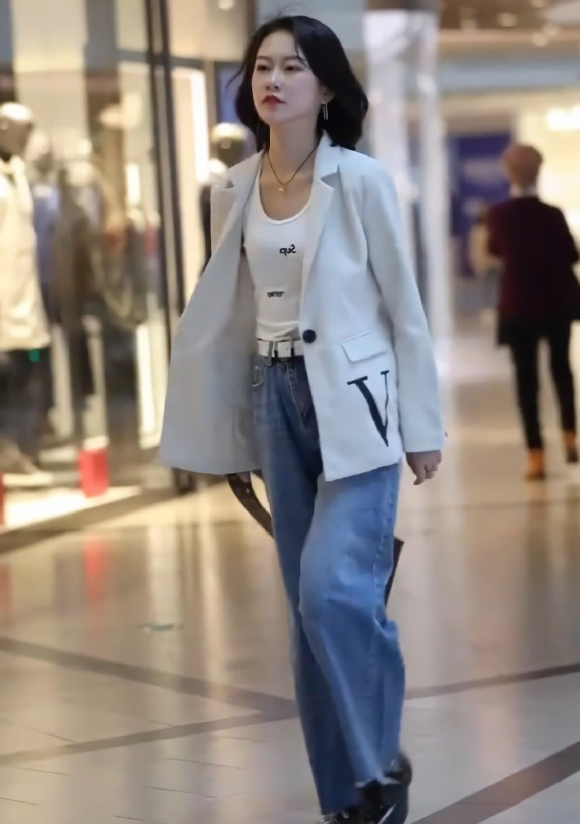 网上突然火了一种“混搭风”,叫皮鞋+阔腿裤,帅到让人跪服