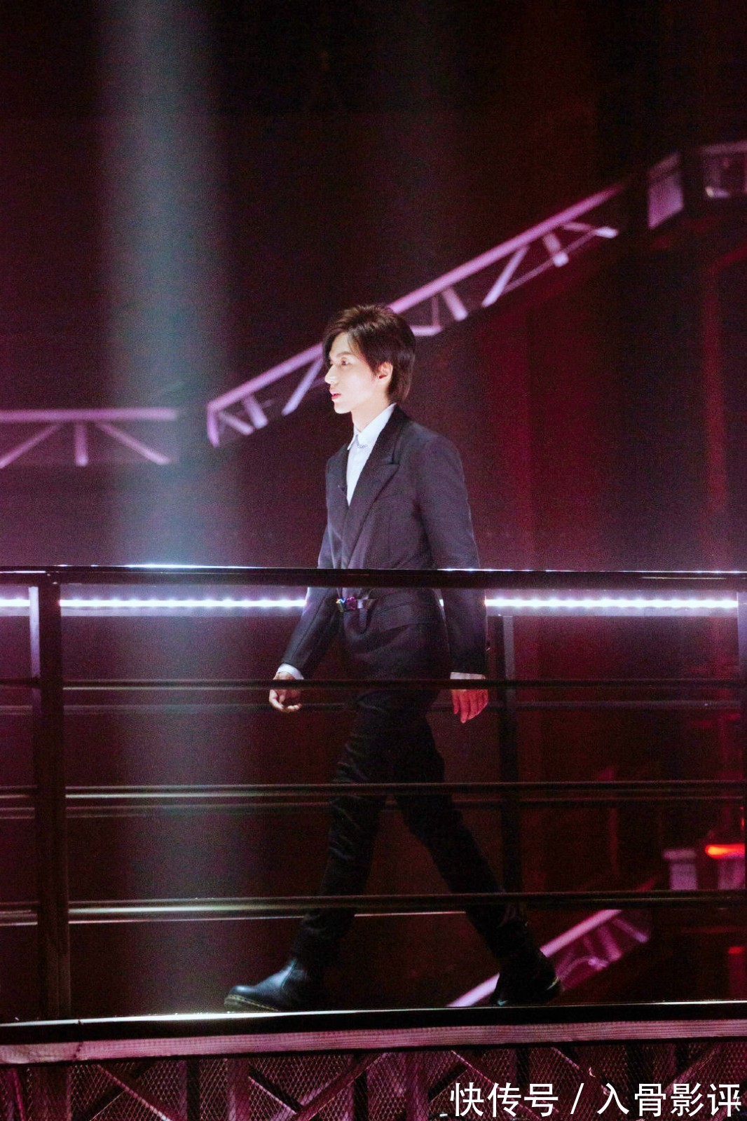 趙文卓|《披荊斬棘的哥哥》：哥哥們互送禮物太戳心，李承鉉專訪糖分超標(biāo)