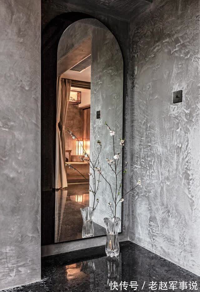 前庭|不顾妻子反对,他坚持买1层楼房,128㎡赠送60㎡庭院,装修后太美