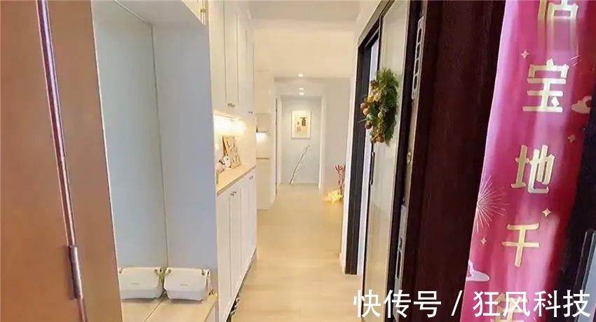 玄关鞋柜|姑娘住进套内70㎡小家,空间虽小却温馨感满满,网友:爱了