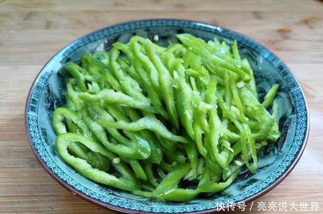 天冷吃这菜香辣开胃,越嚼越香,常吃不怕冷不感冒,总也吃不腻