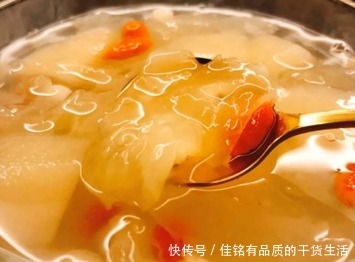 清洗干净|一碗胶质满满,质感高级的银耳汤,这样煮才对