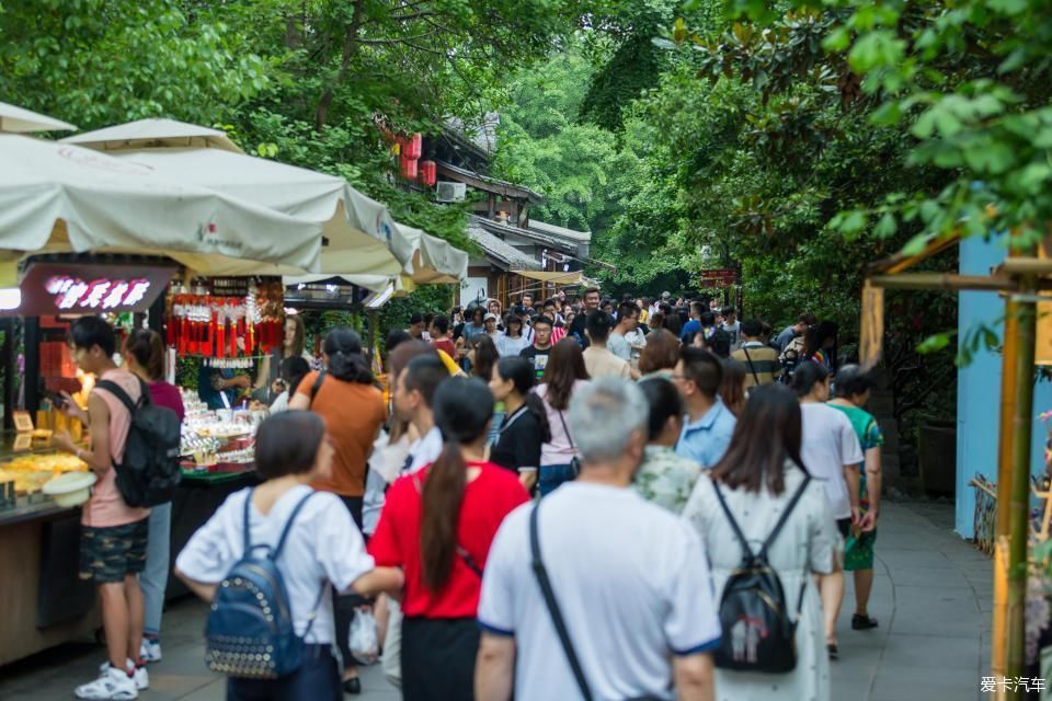 四天三晚，成都那些让人念念不忘的美食和美景