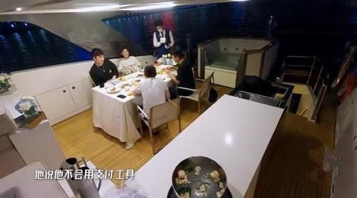 孙俪 邓超自曝不会手机支付,“大龄儿童”人设过头?心疼孙俪养仨孩子