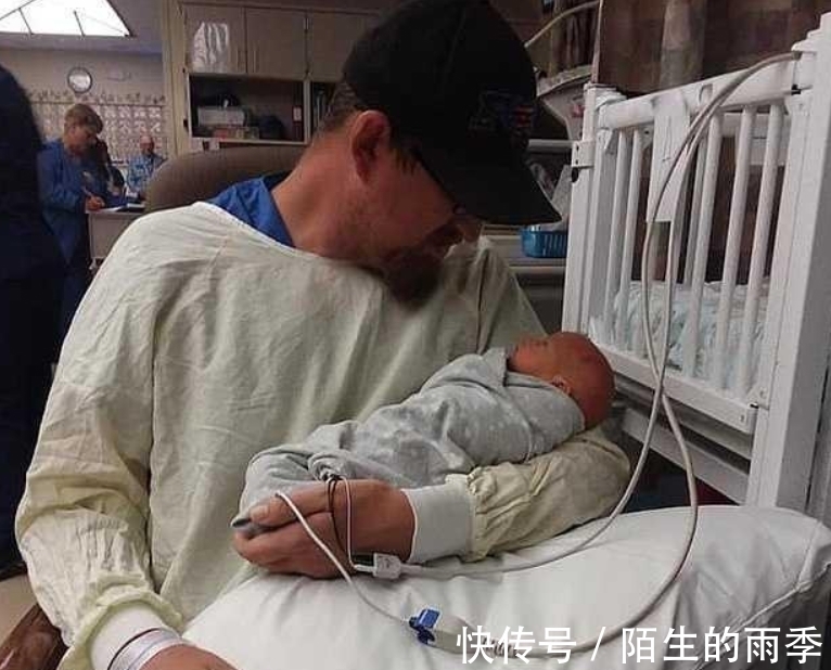 三胞胎|腹痛难忍以为是结石,竟连续生下三胞胎,医生:怀孕34周都不知道