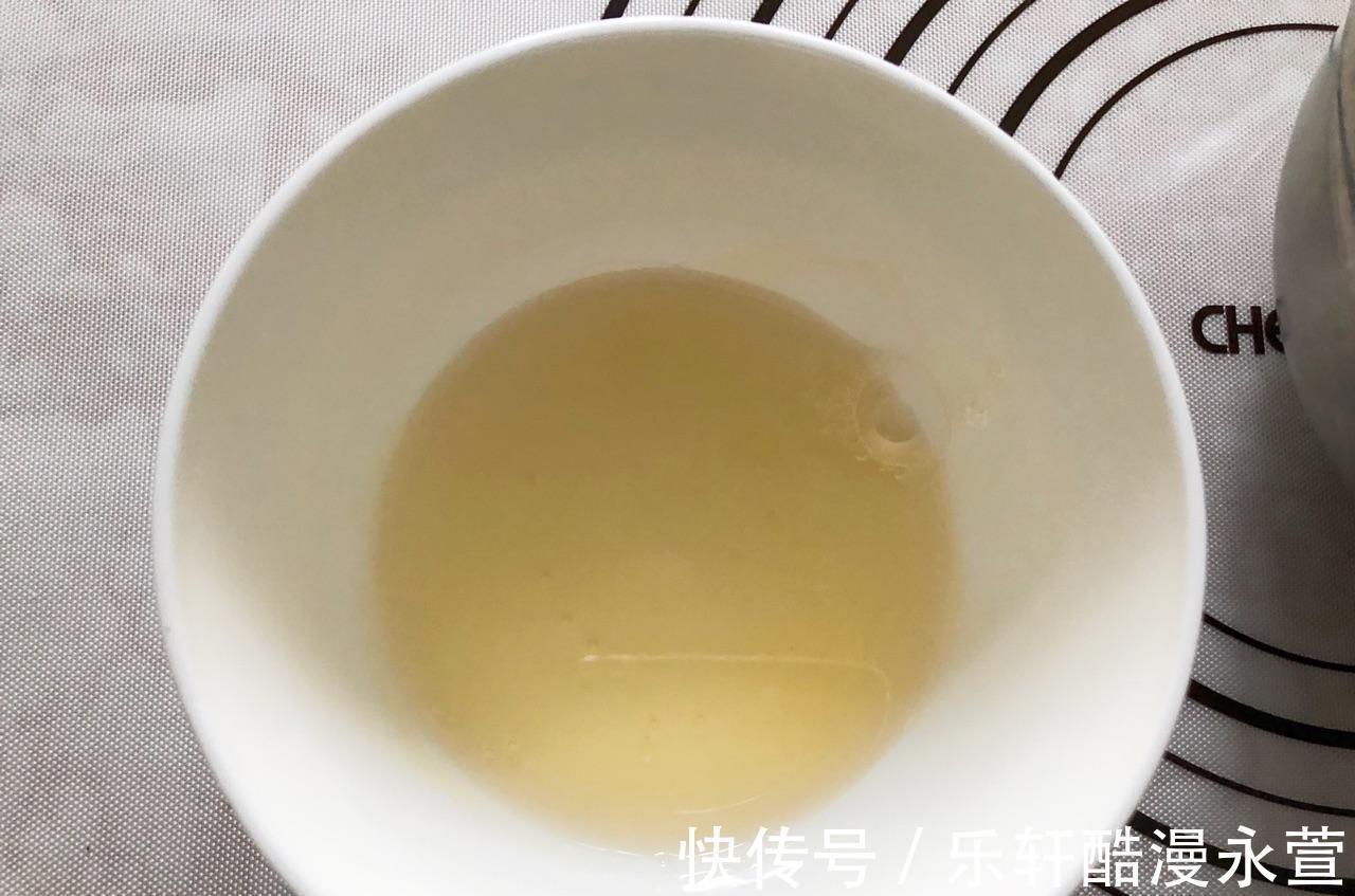 模具|巧克力酸奶慕斯，口感绵密，醇香四溢，入口即化