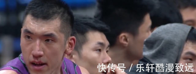 cb球员不能碰!裁判抢戏球队输球,球迷质问篮协姚明就不管裁判