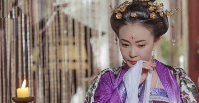 清朝|清朝最后一位垂帘听政的皇后,不是慈禧,却同样遭后人谩骂!