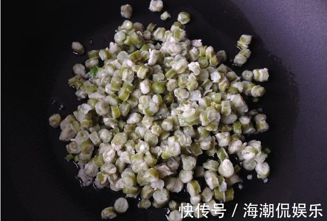 下饭|豆角别再炒着吃，换种做法，非常下饭，老公最爱吃