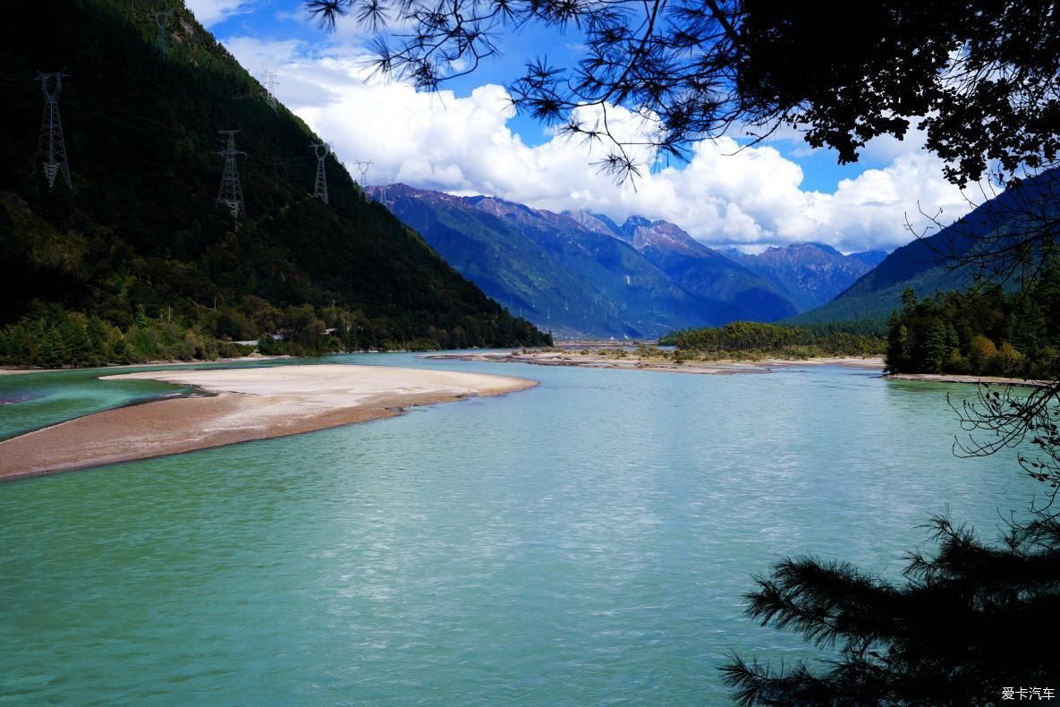 独自自驾游 欣赏最美的岗云杉林 体验环藏之旅的慢生活