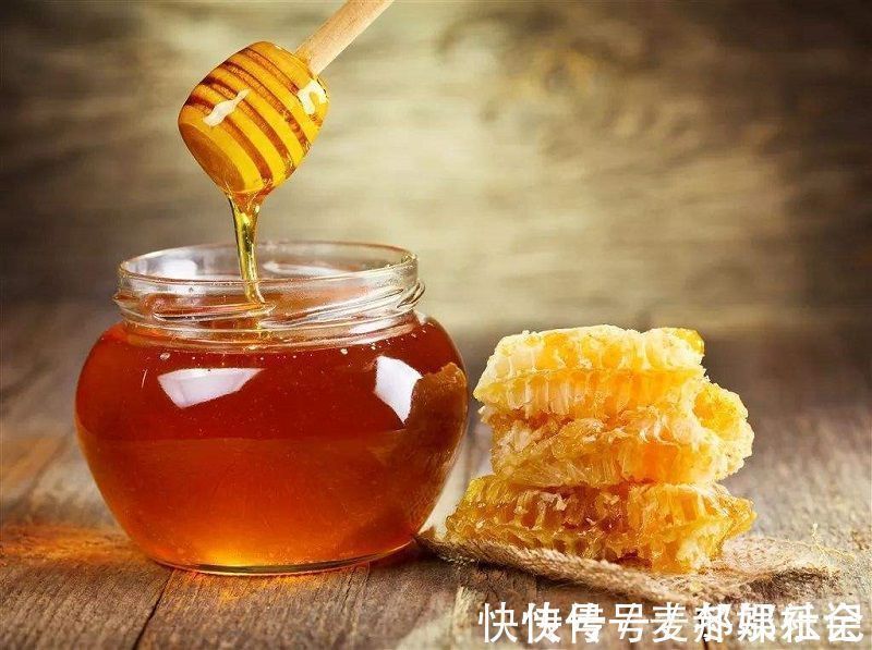 宝妈|宝宝两岁前这4种辅食不适合,越吃脾胃越弱,宝妈不要“踩雷”