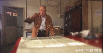 惨遭|画风奇特!西班牙古雕像惨遭遭毁容式修复