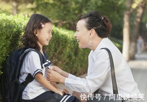 杨乐|宝妈午睡后发现娃“丢了”,到厨房一看气炸,宝宝面粉先动的手