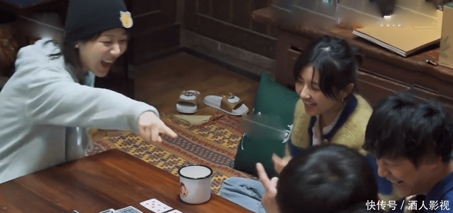 杨紫 《向往的生活》:彭昱畅对杨紫“因爱生恨”,亲手放出的瓜真甜