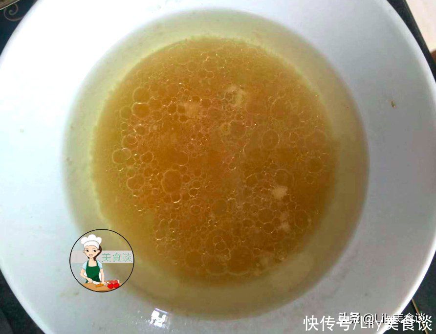 冰箱|夏天记得多买它吃，煮好放冰箱冷藏一夜，鲜滑爽口又营养，真香呀