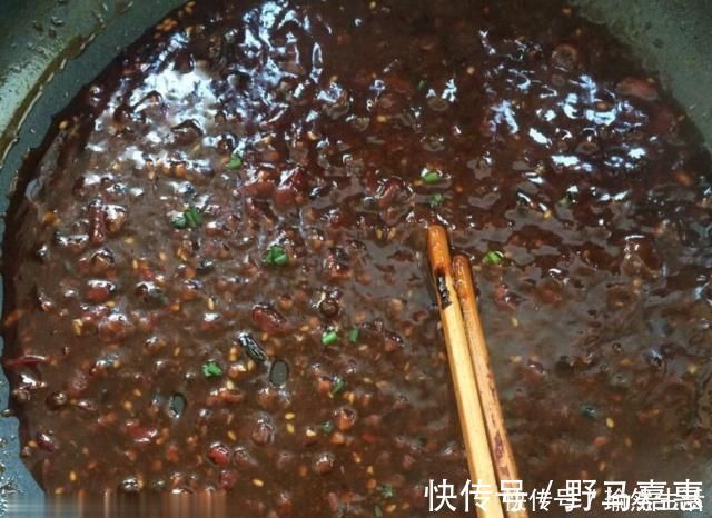 甜面酱|教你在家做酱香饼,从饼到酱料做法详细讲解,学会都可以开店了