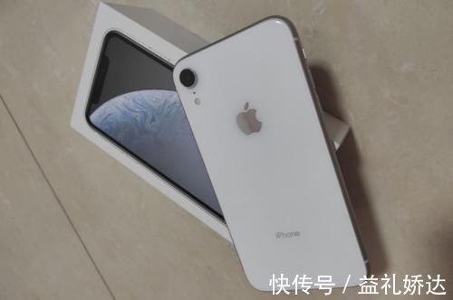 苹果手机|库克无可奈何，iPhone XR跌至“退场价”，网友：终于等到了！