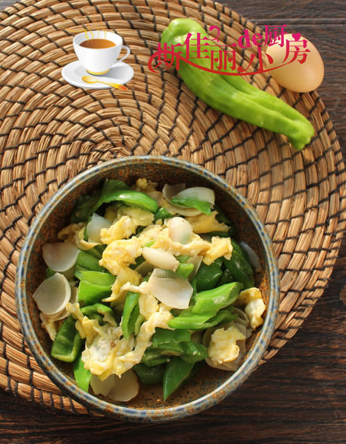 用它炒鸡蛋比韭菜炒鸡蛋好吃百倍,营养又美味,做法特简单,真香