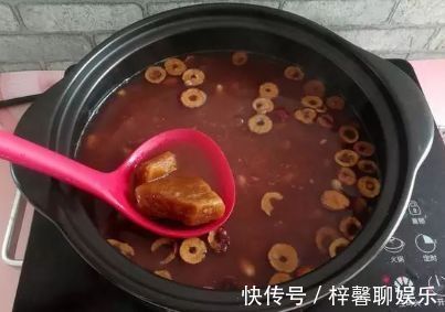 秘方|89岁奶奶给的秘方,每个月坚持喝几天,气血双补,胜过吃阿胶