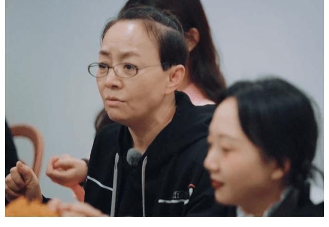 明星们|苏芒哽咽回应一天650元不够事件：我也骂自己，能够理解所有人