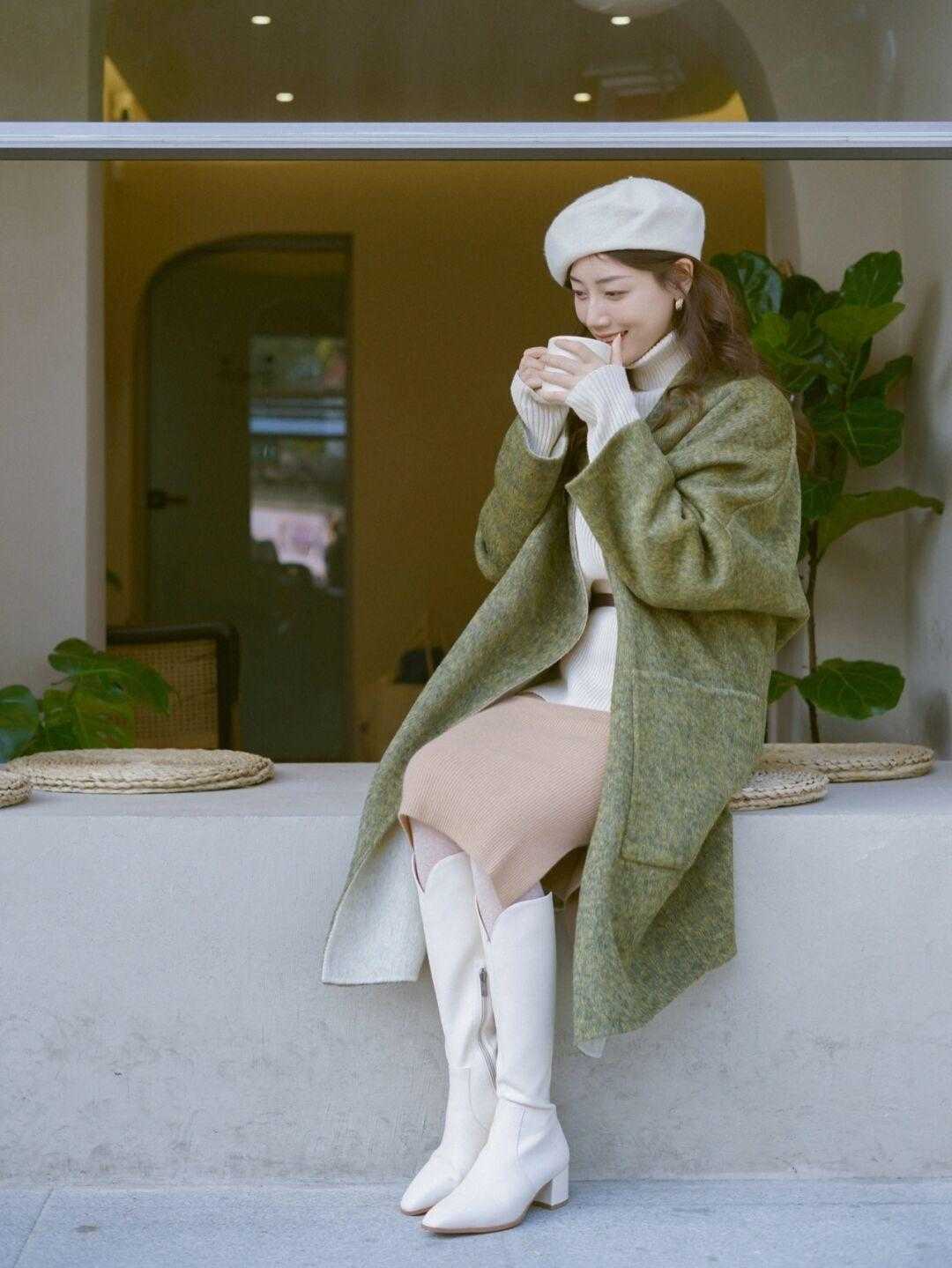 大衣|气质女人都爱“廓形大衣”,这么搭优雅显气质,微胖也能穿