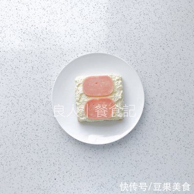丘比香|#丘比三明治#又软又嫩｜满足食欲「超嫩鸡蛋三明治」