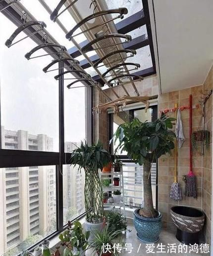 防盗网|老婆坚持阳台不做防盗窗这样设计,家人不解,完工才知实用服气