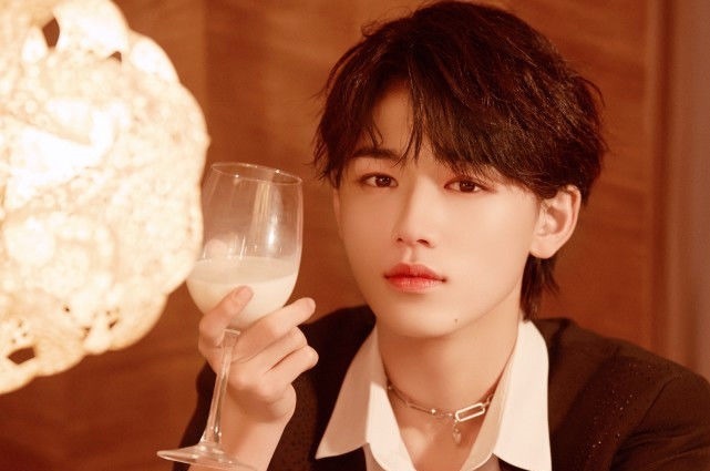 宋亚轩|开玩笑还是低情商?《王牌》关晓彤点评宋亚轩:眼力见要有!