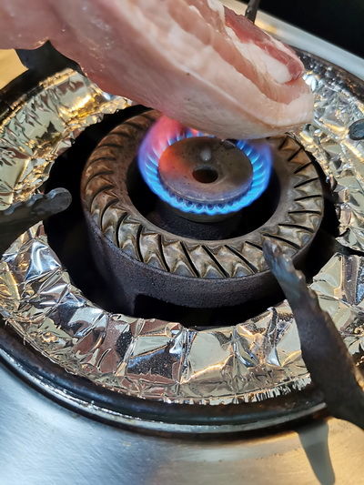 脆皮|不用油,也有酥香可口的脆皮五花肉,一下刀,酥脆到不行