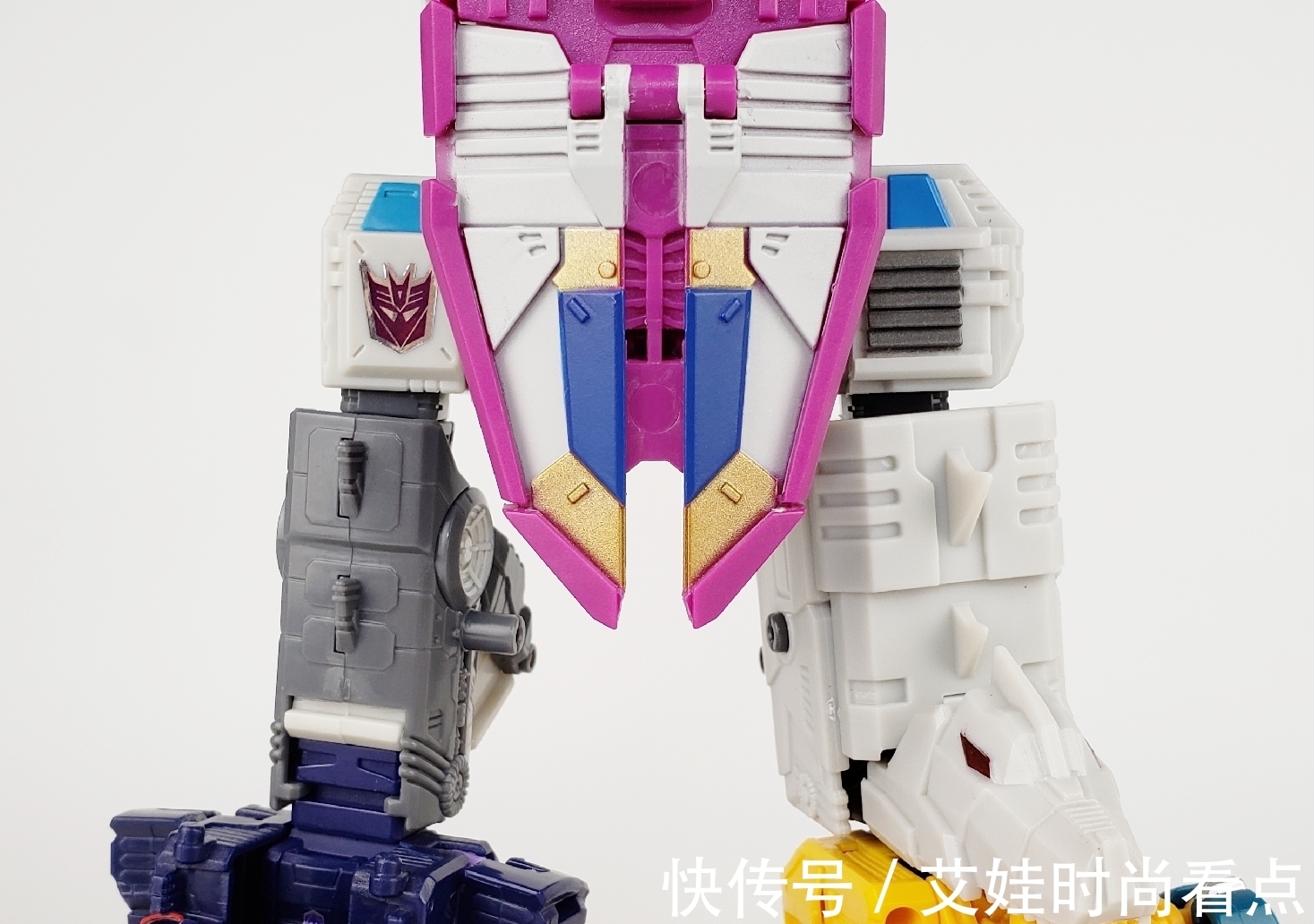 配件|正版变形金刚做得太低幼怎么办?国产厂家一个配件包解决了