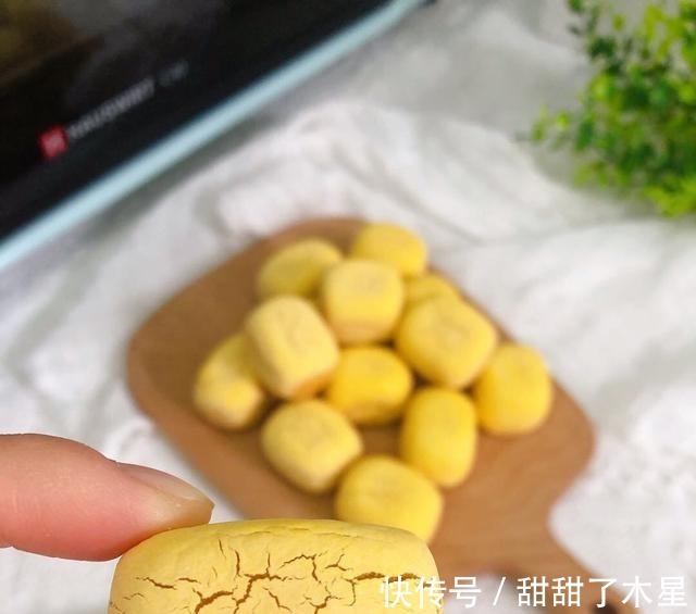 下午茶的最好选择南瓜脆皮小方,外焦里嫩,清甜软糯,超甜美!