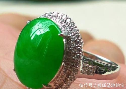 翡翠|翡翠戒指可不能乱戴,不然,很可能被人当成“海王”!