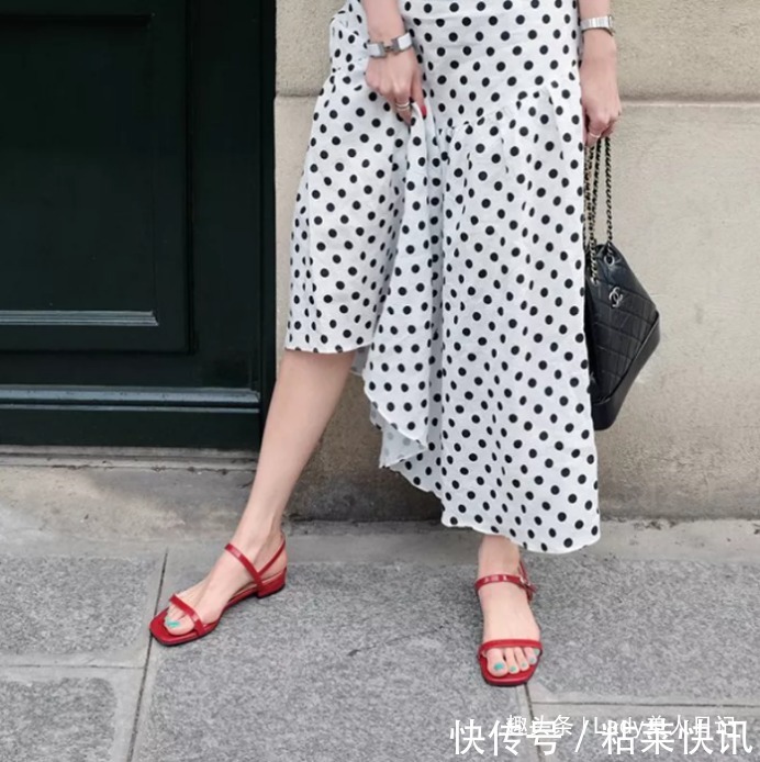 打开方式 说实话大部分人穿鞋子都很Low!满大街这3款难看的鞋子,扔掉